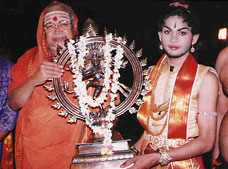 Pushpagiri award by Sri Jagadguru Shankara Charya